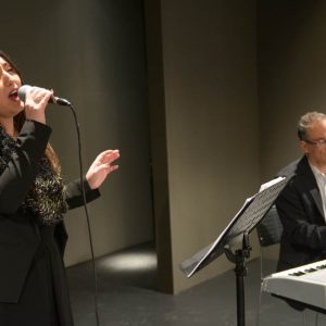 All About Voice Μαθήματα φωνητικής, ορθοφωνίας, τραγουδιού Αθήνα και online All About Voice Μαθήματα φωνητικής, ορθοφωνίας, τραγουδιού Αθήνα και online